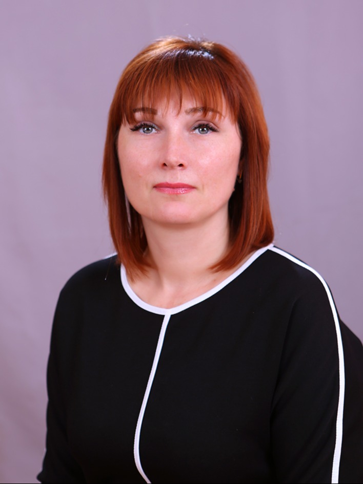 Лещёва Елена Владимировна.